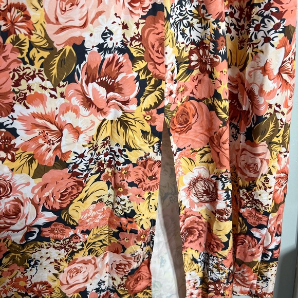 Floral Off-Shoulder Dress - Picture 2 of 3